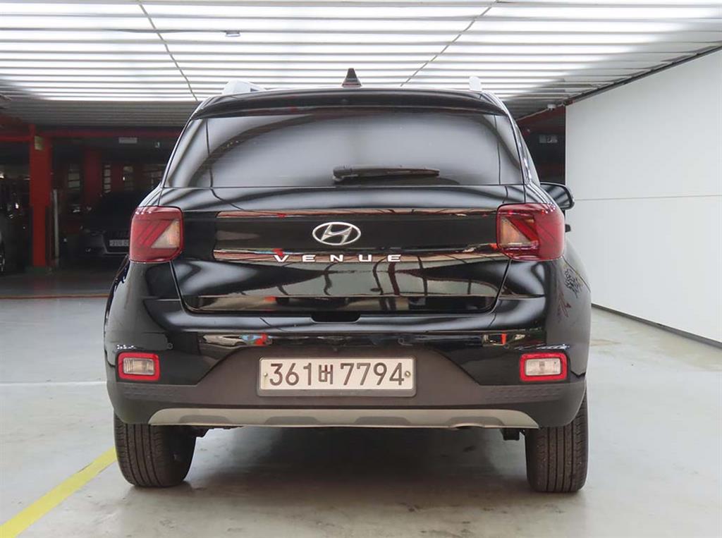HYUNDAI Venue - Vista 3