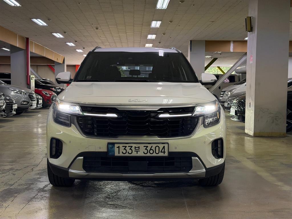 KIA Seltos - Vista 2