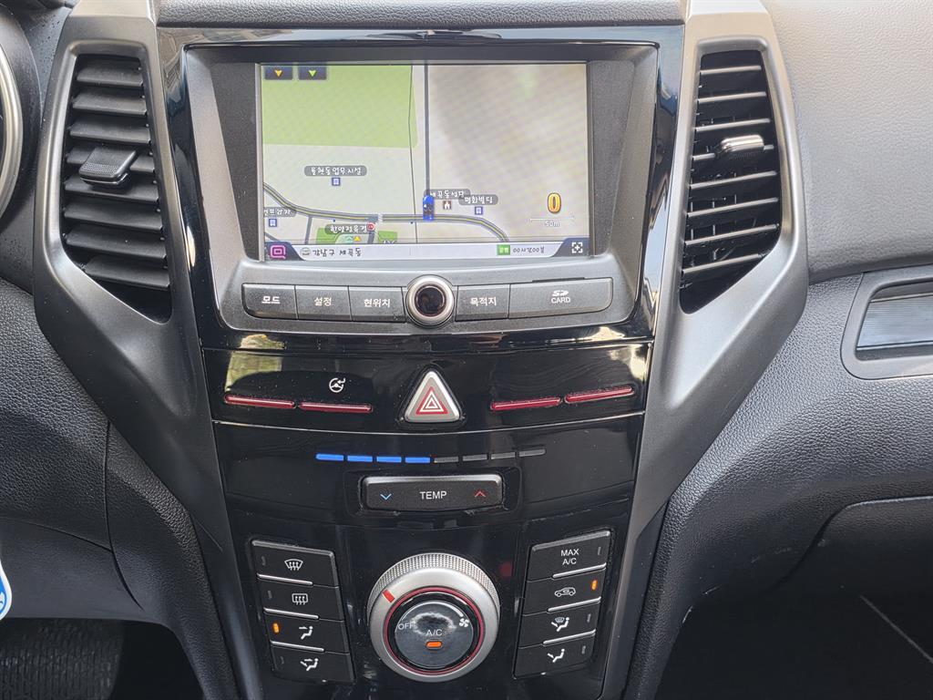 Ssangyong Tivoli 2019 Gris - Importación desde Corea - HF Imports Iquique - Foto 15