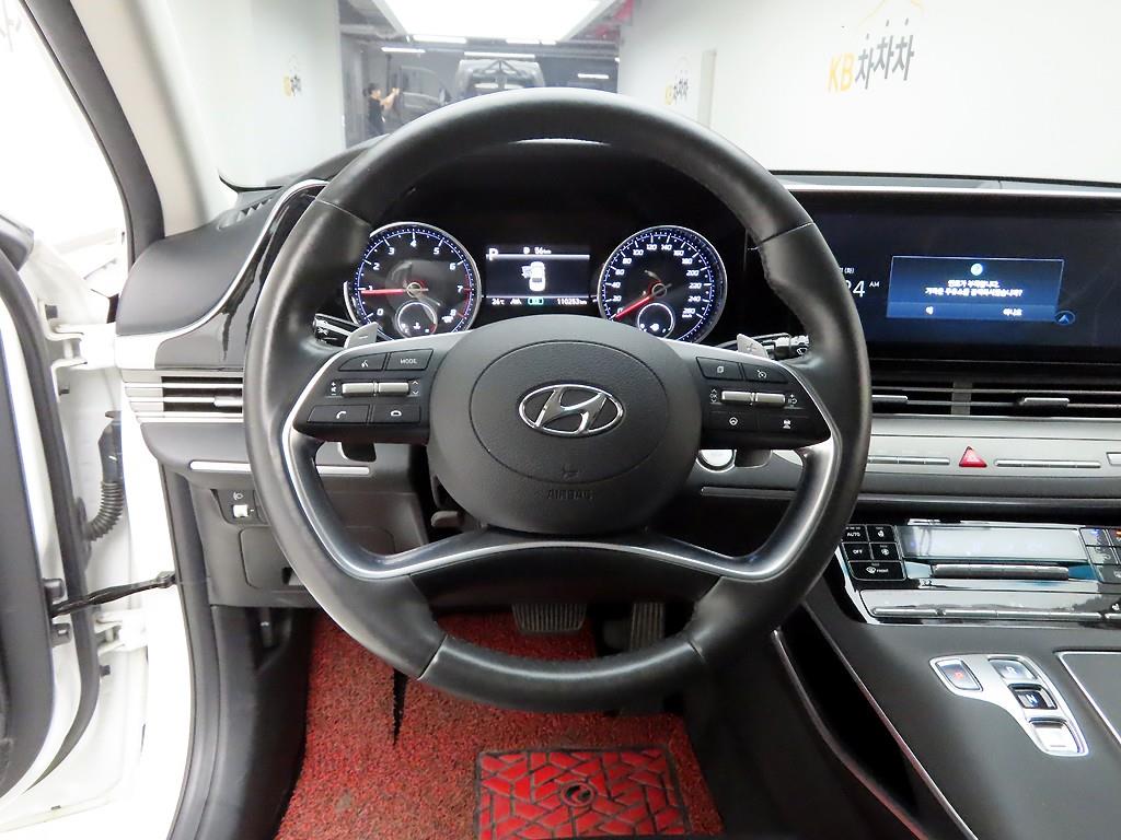 HYUNDAI Grandeur - Vista 7