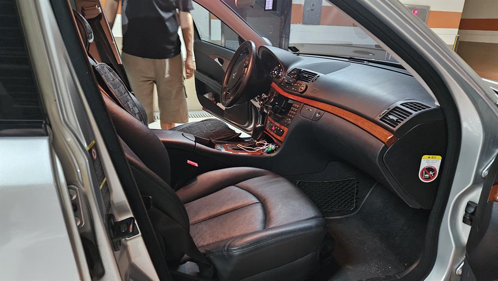 Mercedes Benz E class - Vista 9