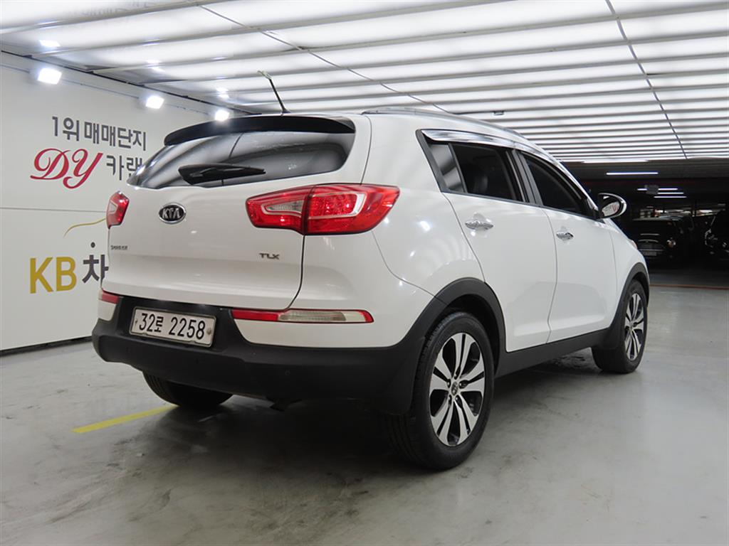 KIA Sportage - Vista 4