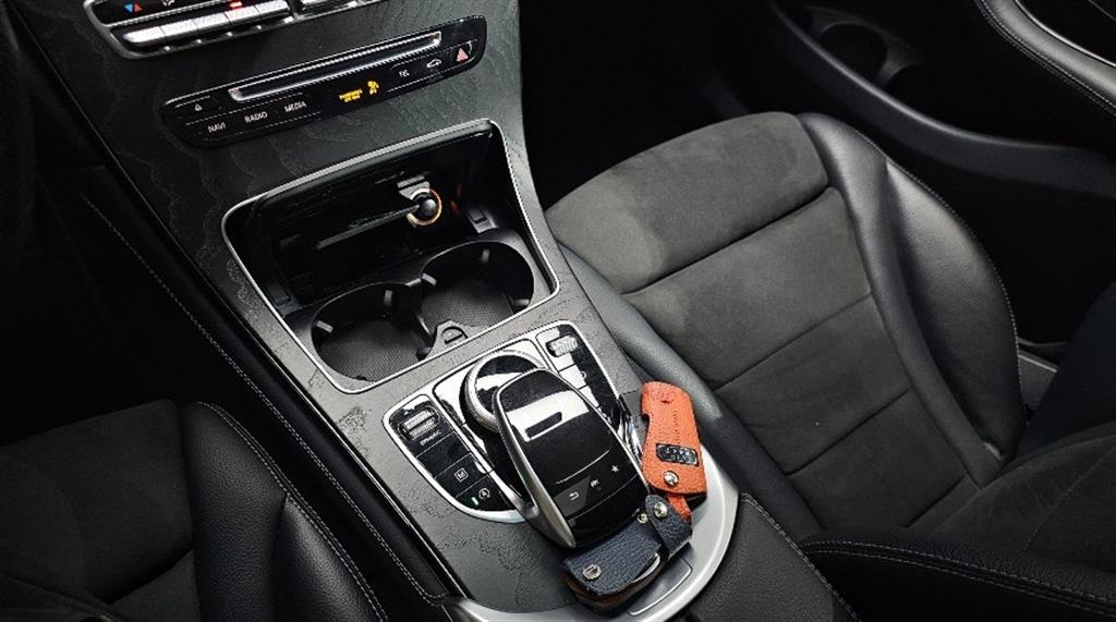Mercedes Benz GLC Class 2018 Blanco - Importación desde Corea - HF Imports Iquique - Foto 16