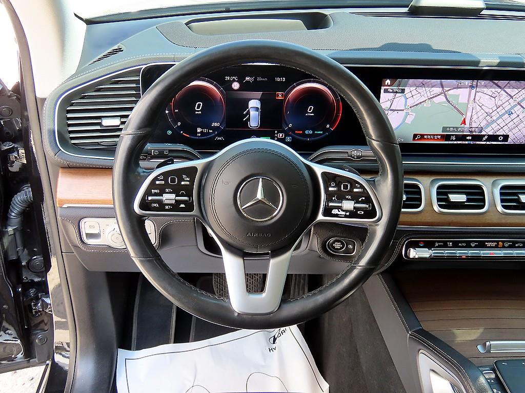 Mercedes Benz GLE Class - Vista 8