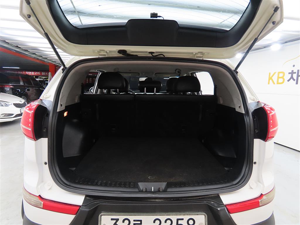 KIA Sportage 2011 Blanco - Importación desde Corea - HF Imports Iquique - Foto 18