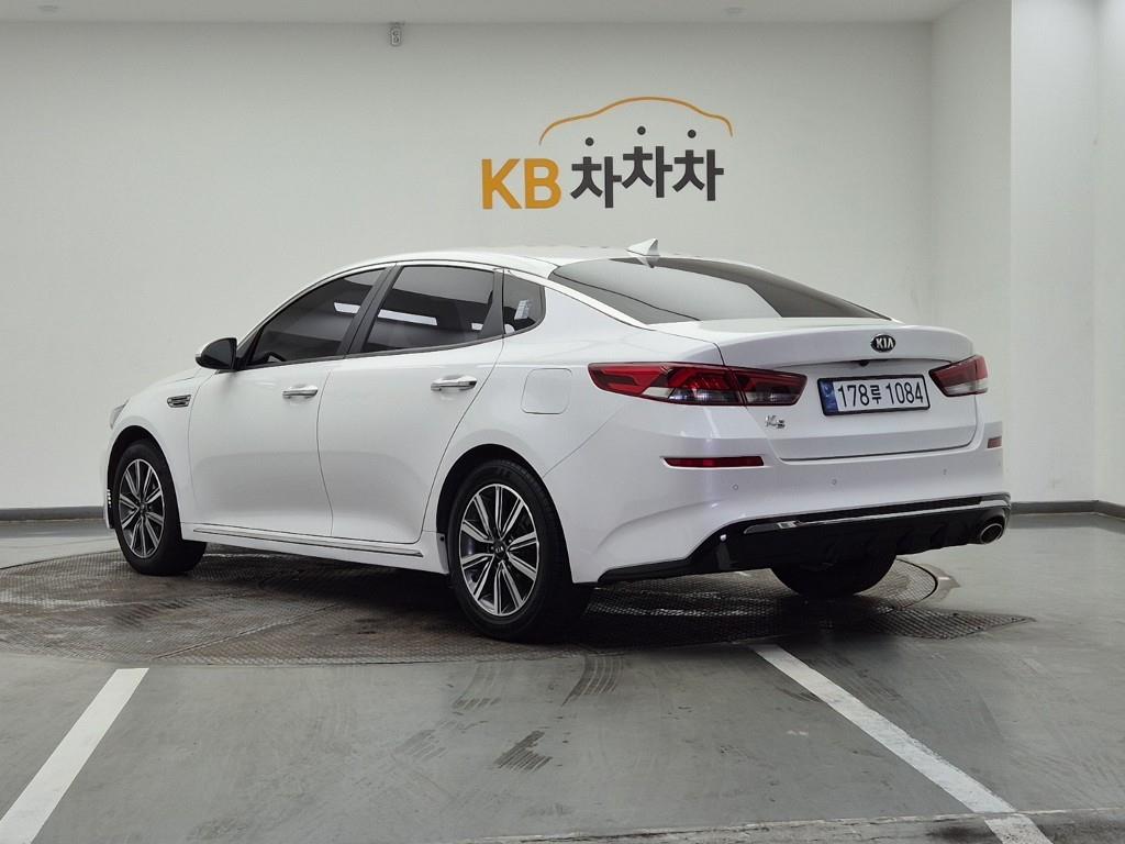 KIA K5 - Vista 3