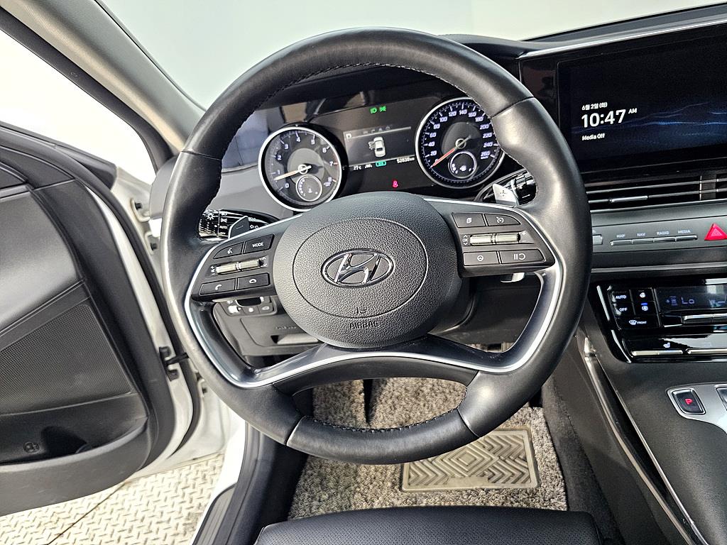 HYUNDAI Grandeur - Vista 12