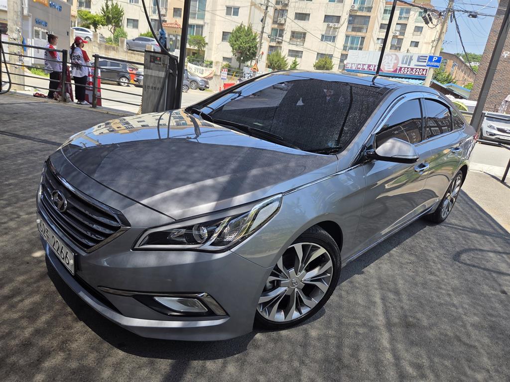 HYUNDAI Sonata - Vista 2