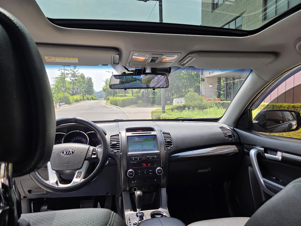 KIA Sorento - Vista 9