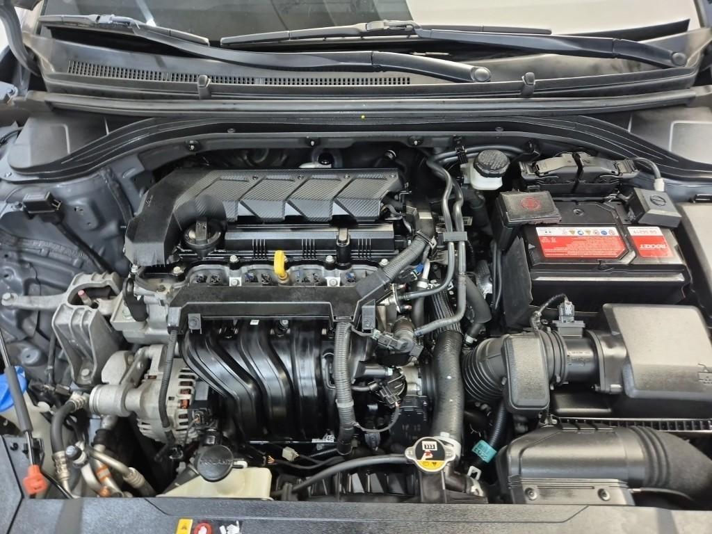 HYUNDAI Avante - Vista 7