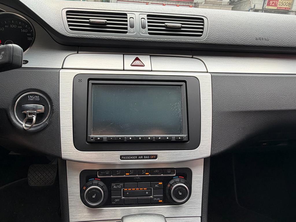 Volkswagen CC - Vista 11