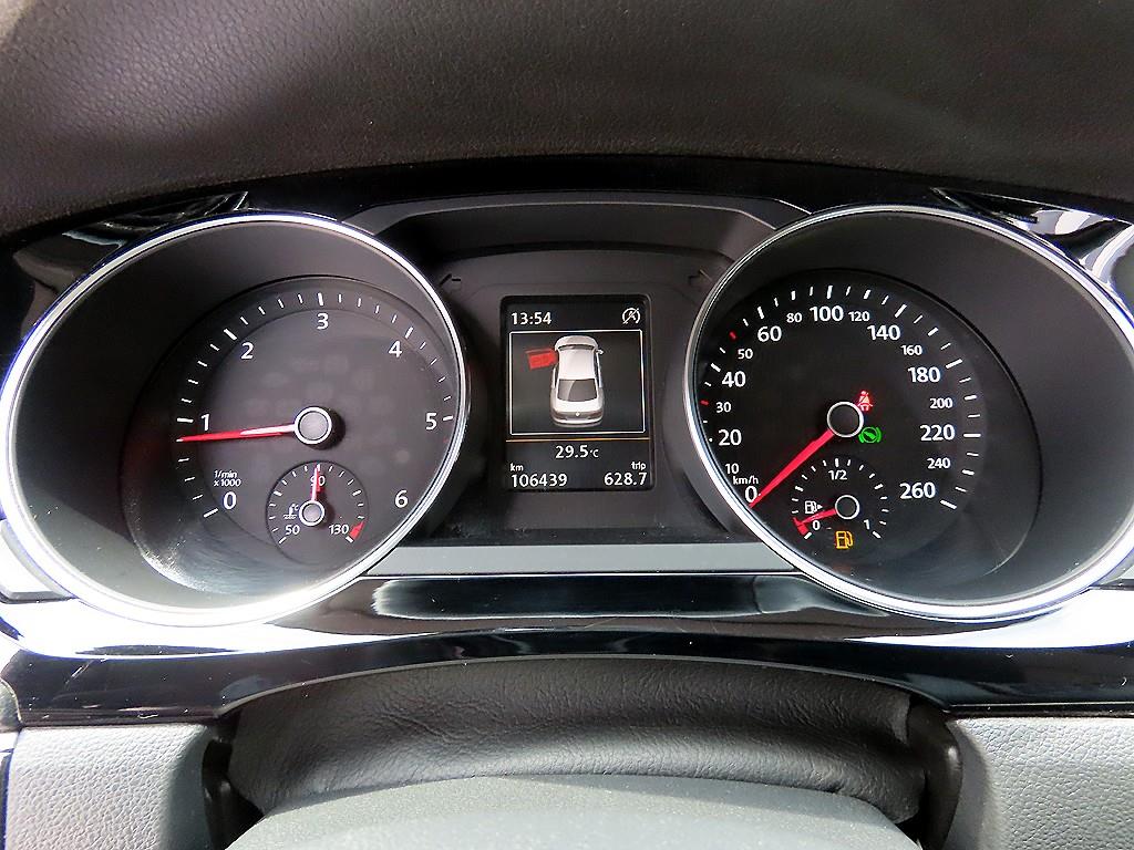 Volkswagen Jetta - Vista 9