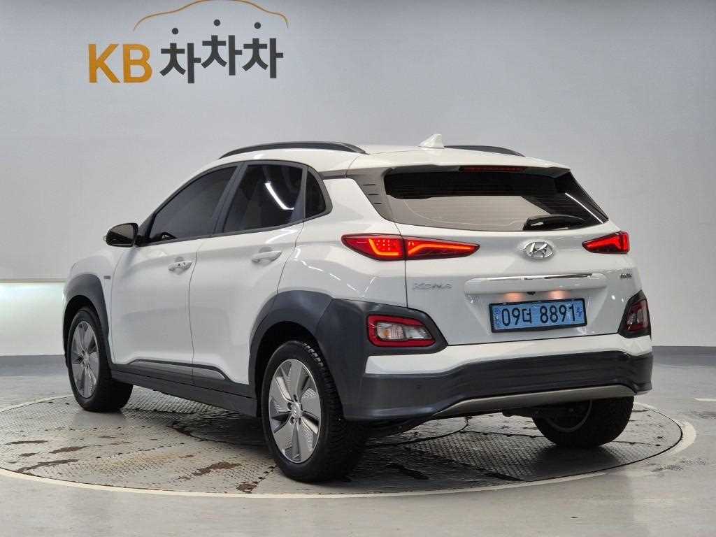 HYUNDAI Kona - Vista 2