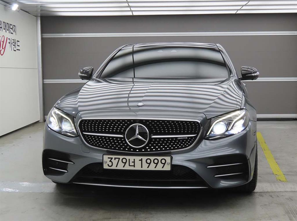 Mercedes Benz E class - Vista 2