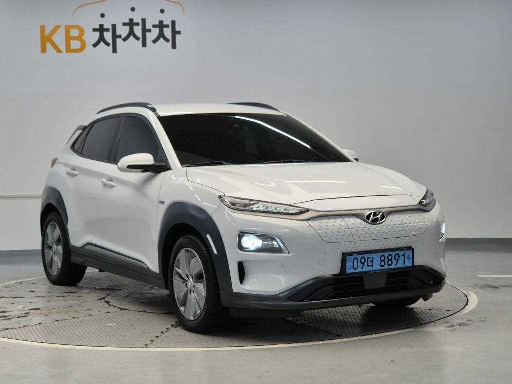 HYUNDAI Kona - Vista 4