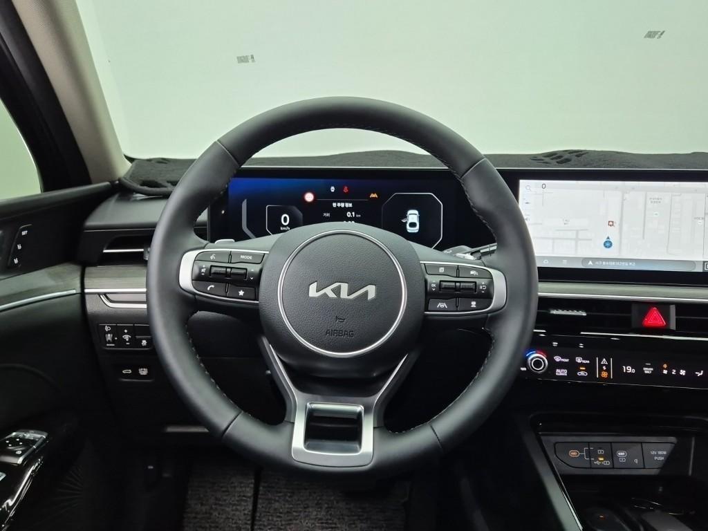 KIA K5 - Vista 12