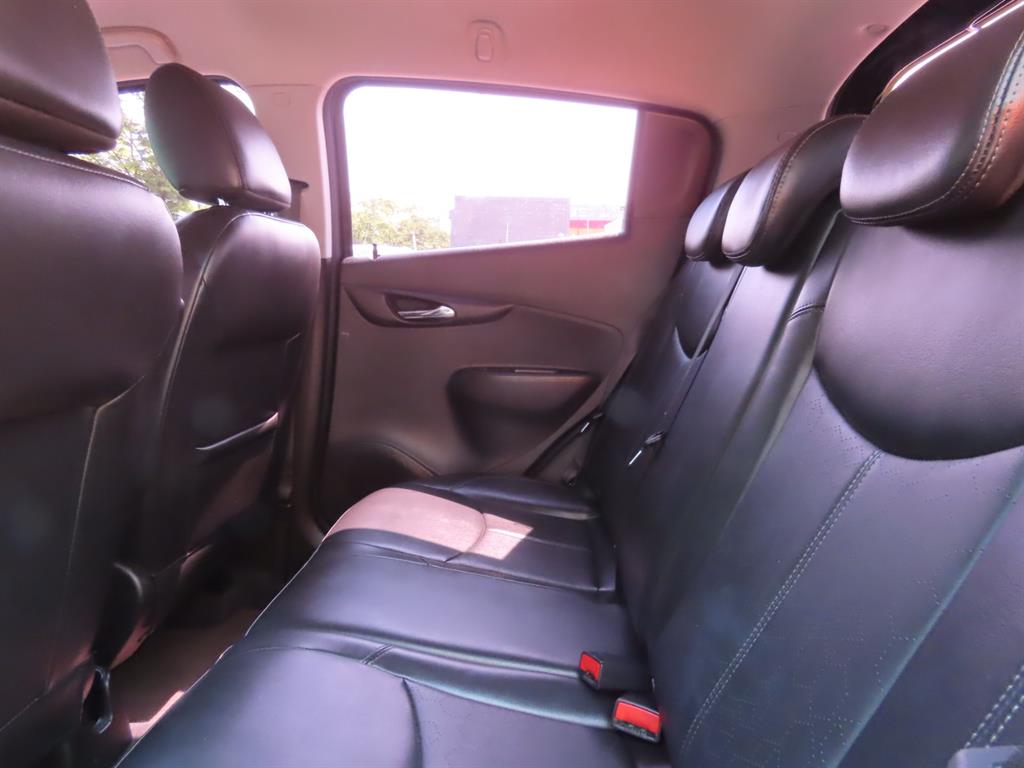 Chevrolet Spark - Vista 11
