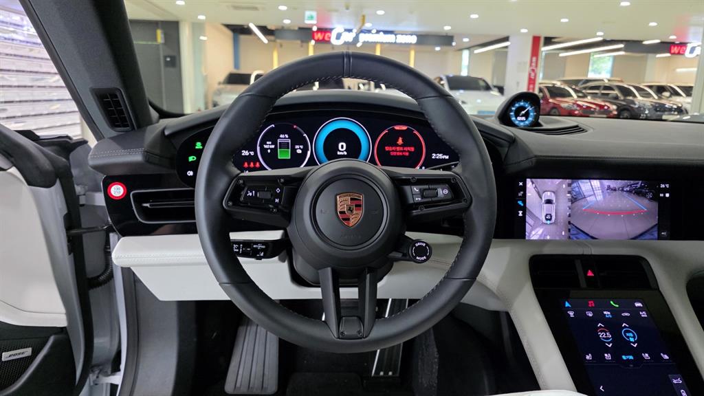 Porsche Taycan - Vista 7
