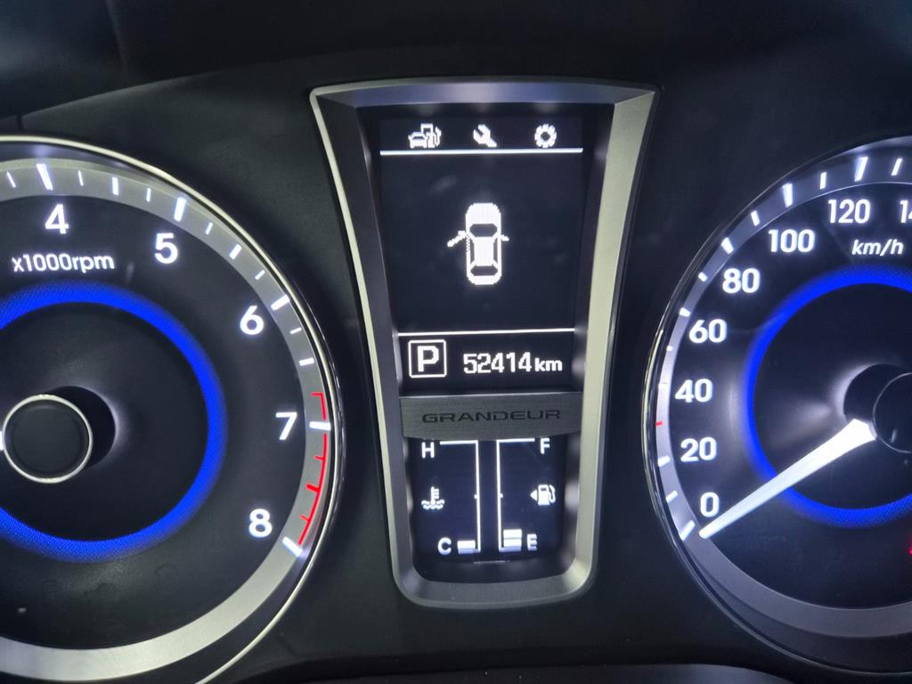 HYUNDAI Grandeur - Vista 12