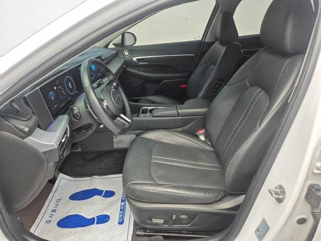 HYUNDAI Sonata - Vista 11