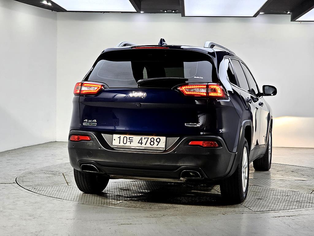 Jeep Cherokee - Vista 3