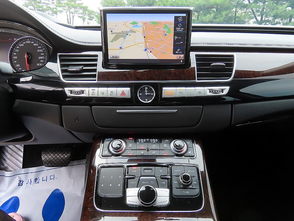 Audi A8 - Vista 12