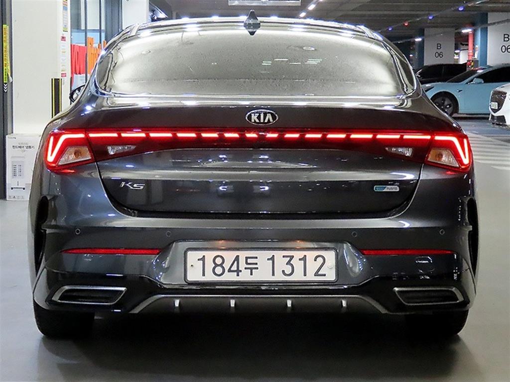 KIA K5 - Vista 5
