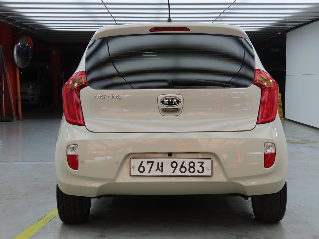 KIA Morning - Vista 4