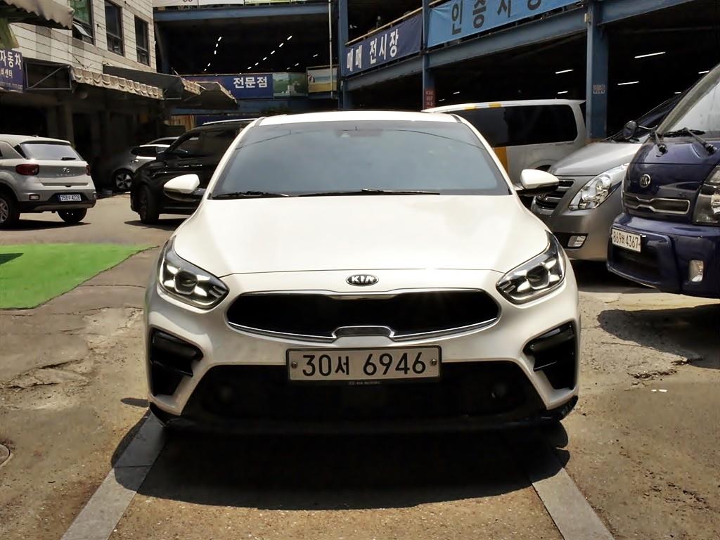 KIA K3 2019 Blanco - Importación desde Corea - HF Imports Iquique - Foto 1