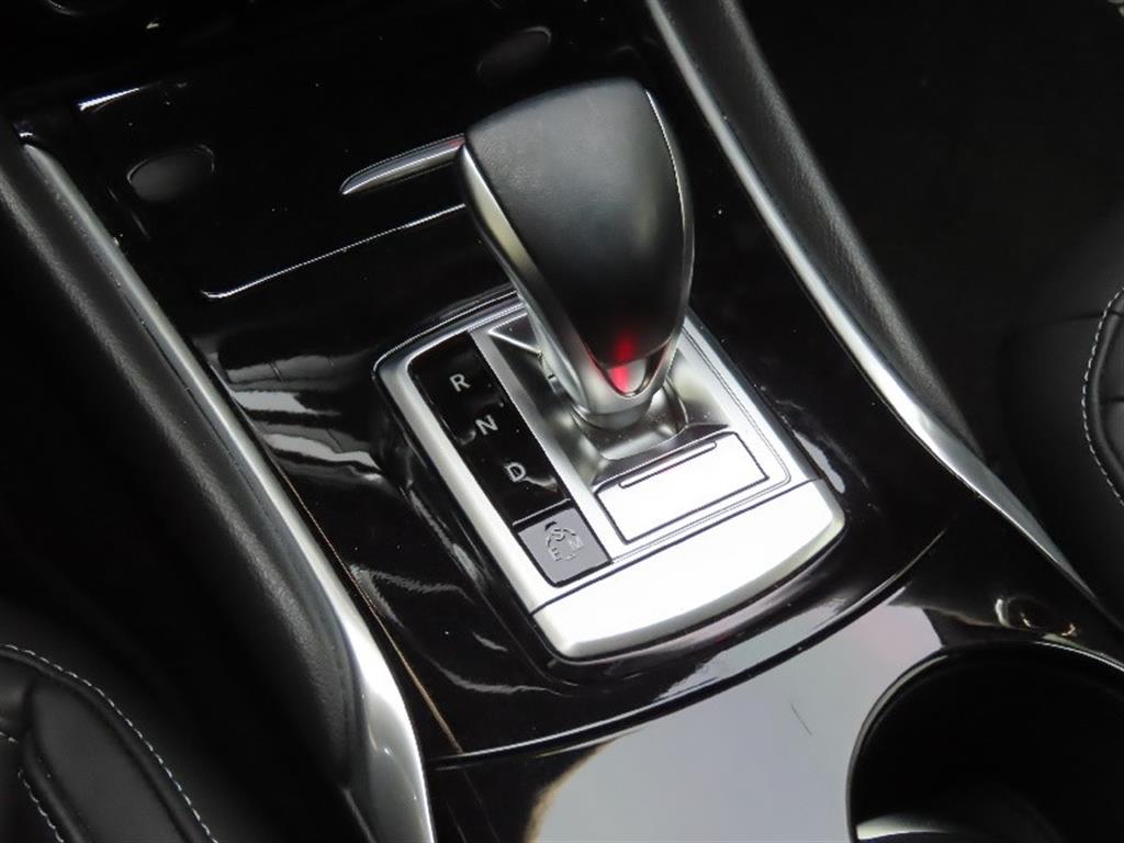 Infiniti Q - Vista 11