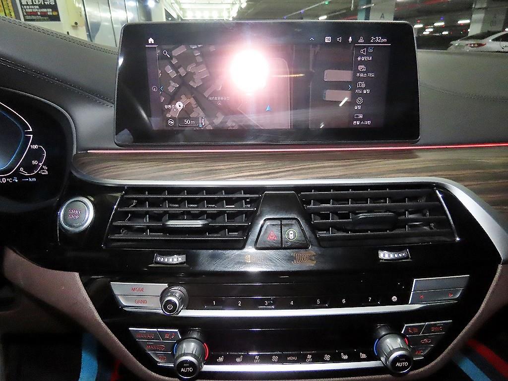 BMW 5 Series - Vista 11