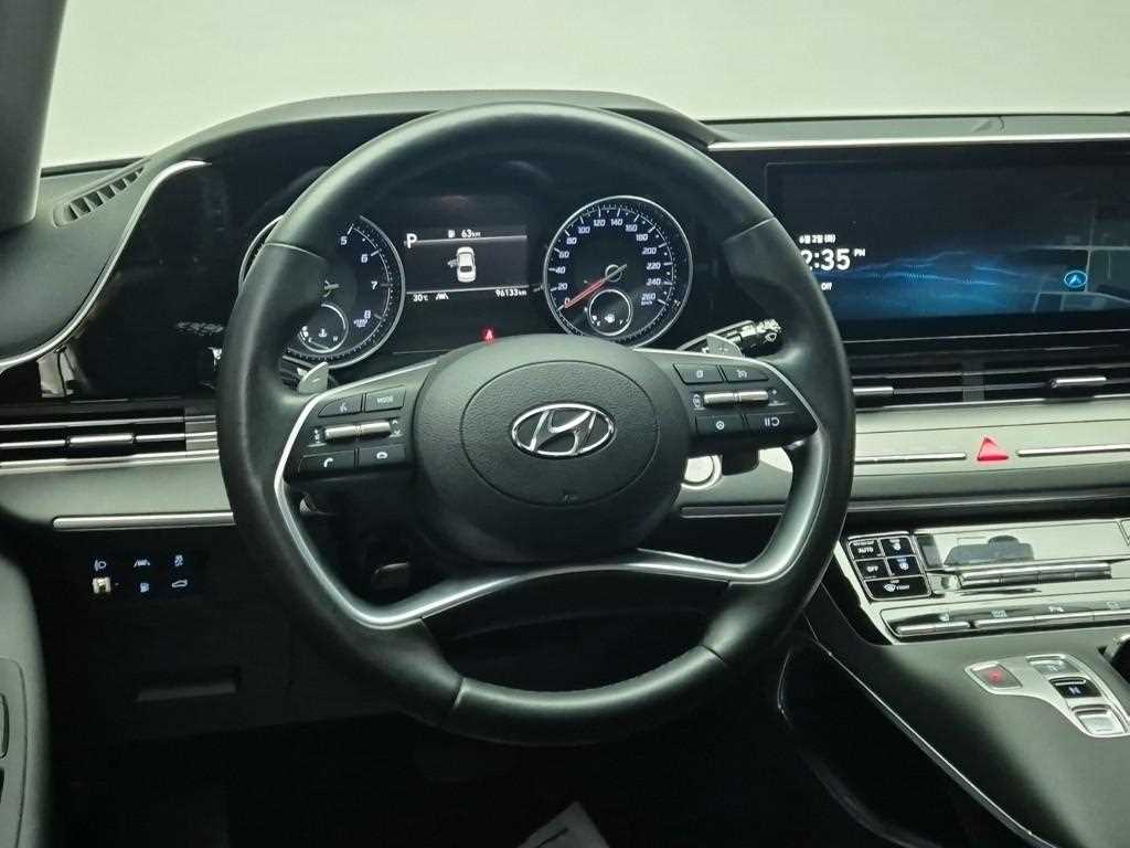 HYUNDAI Grandeur - Vista 9