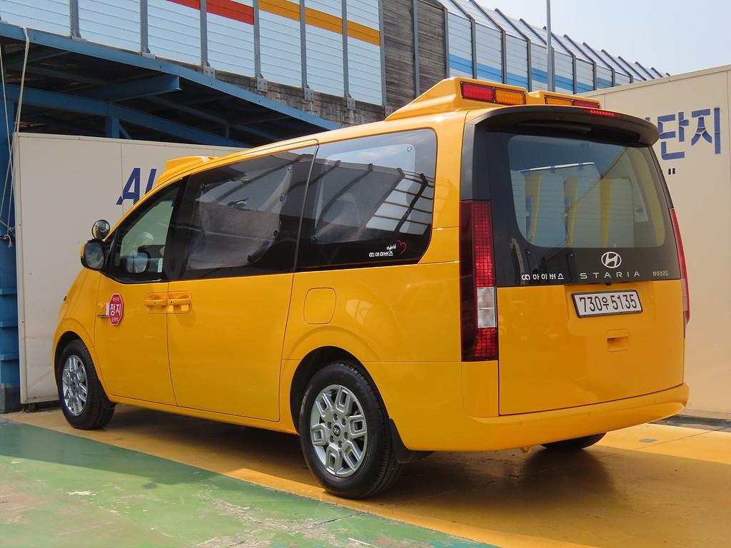 HYUNDAI Staria - Vista 3