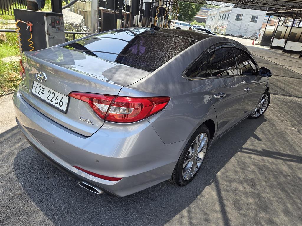 HYUNDAI Sonata - Vista 5