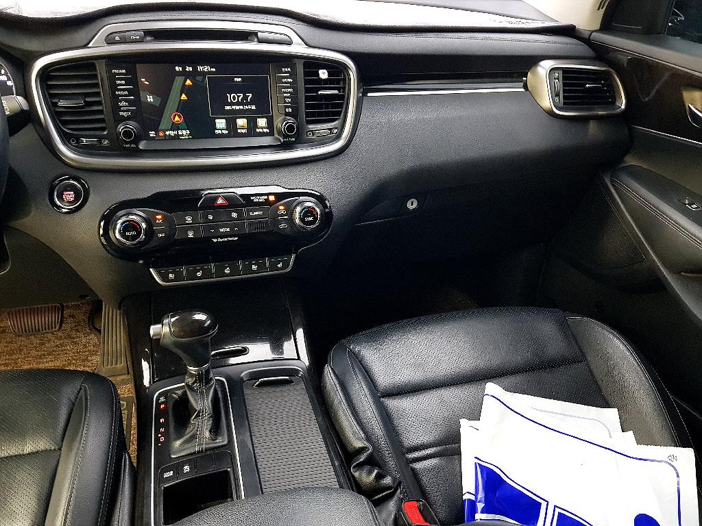 KIA Sorento - Vista 10