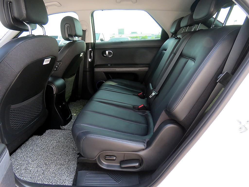 HYUNDAI Ioniq 5 - Vista 8