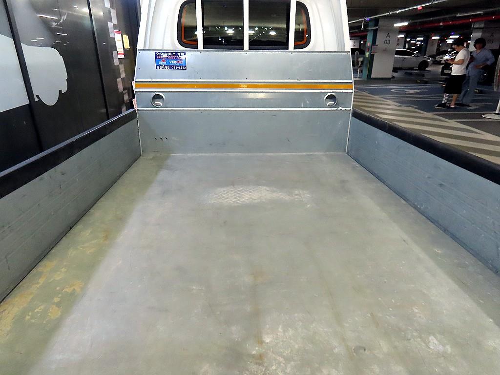 Small Truck Cargo (small) - Vista 6