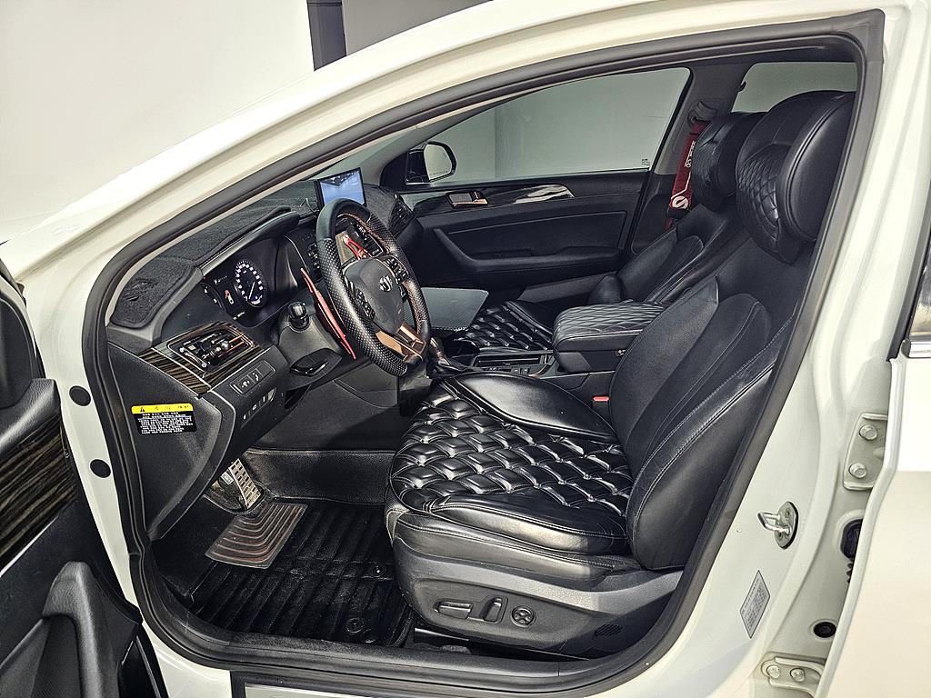 HYUNDAI Sonata - Vista 7