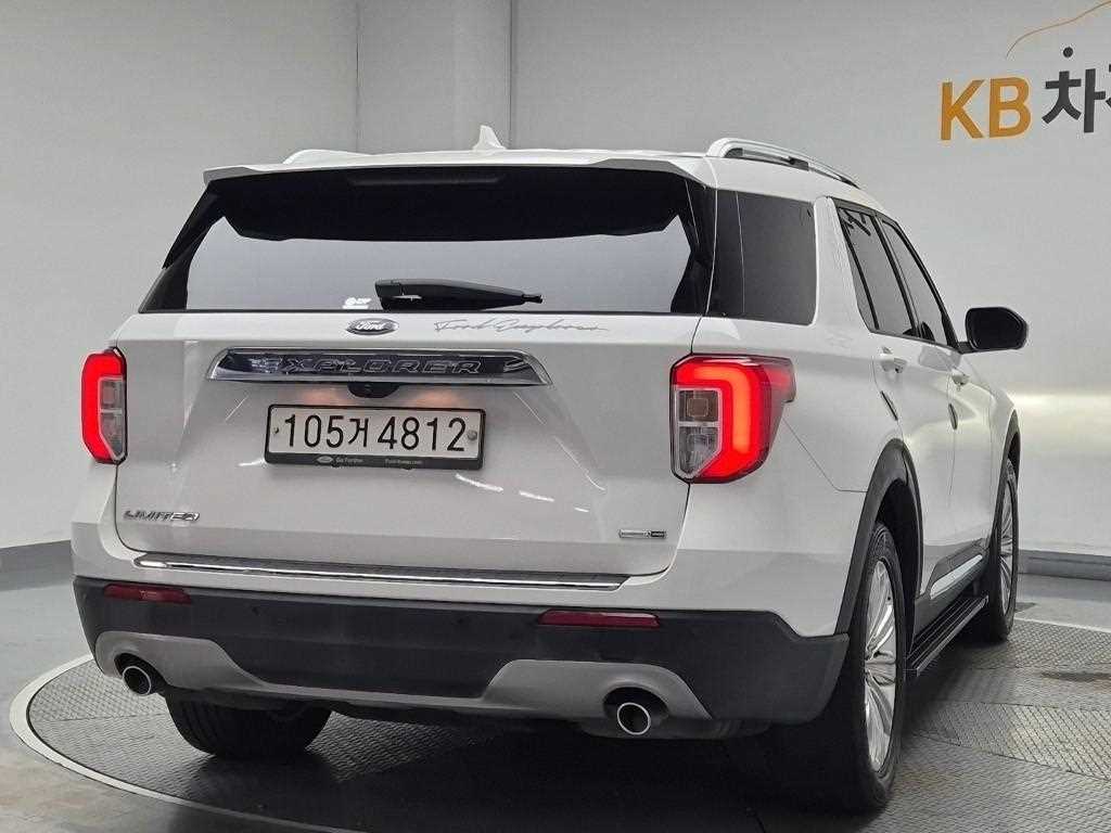 Ford Explorer - Vista 3