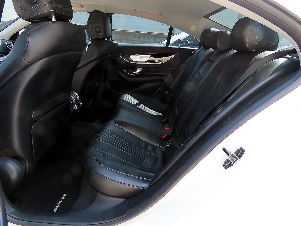 Mercedes Benz CLS Class - Vista 6
