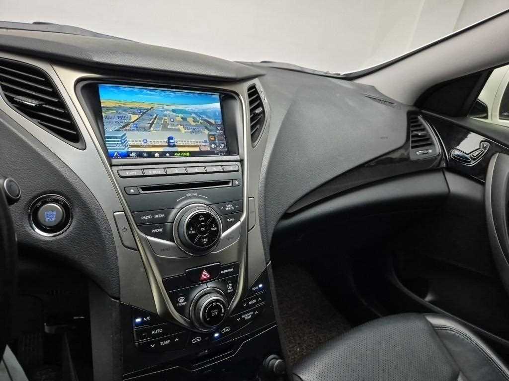 HYUNDAI Grandeur - Vista 10