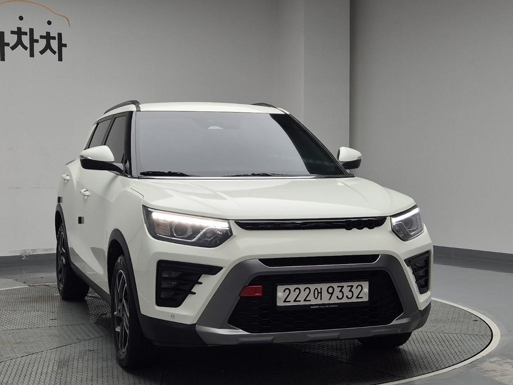 Ssangyong Tivoli - Vista 4
