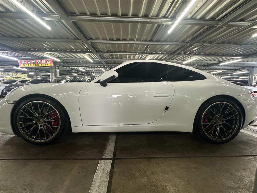 Porsche 911 - Vista 3