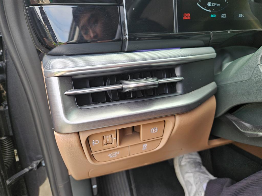 HYUNDAI Grandeur - Vista 10