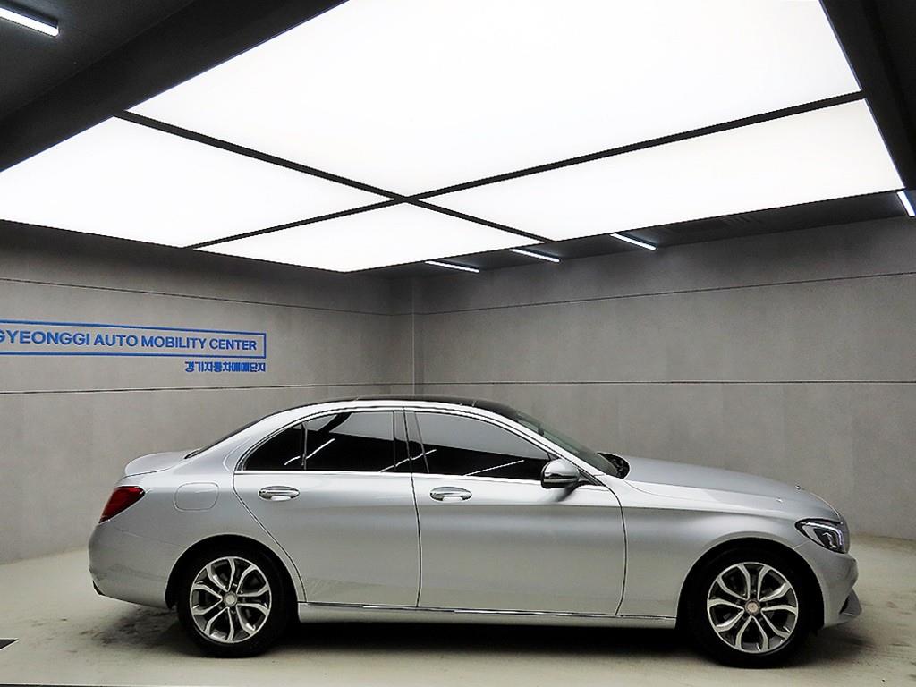 Mercedes Benz C Class - Vista 2