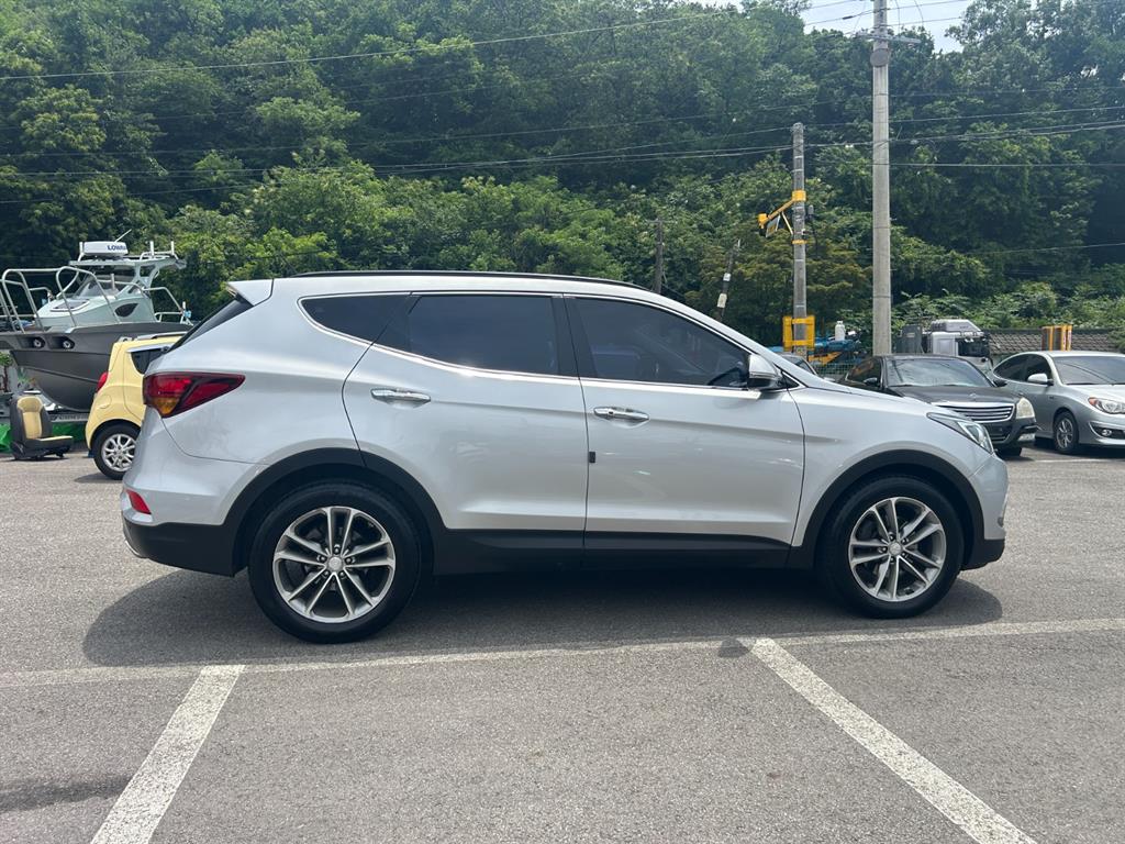 HYUNDAI Santa Fe - Vista 5