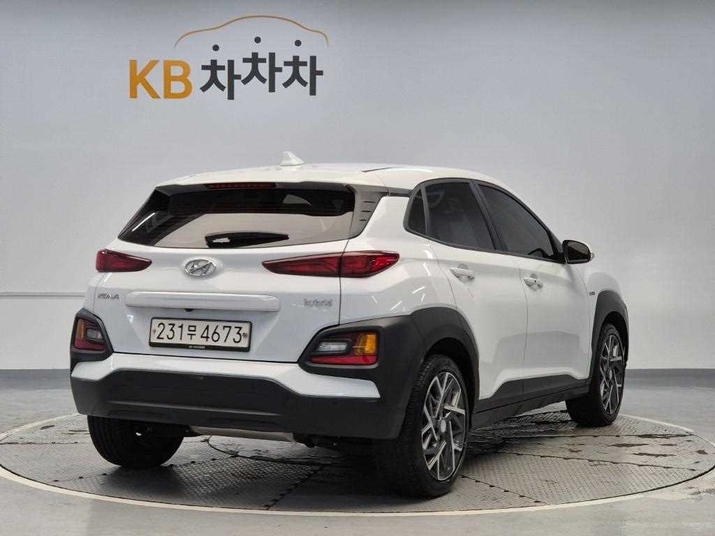 HYUNDAI Kona - Vista 3