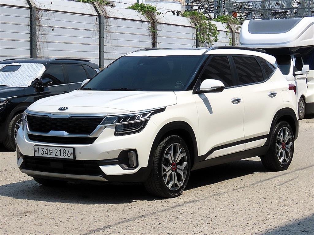 KIA Seltos - Vista 2
