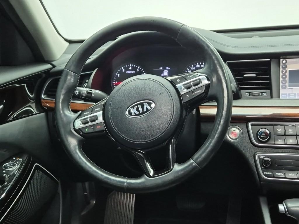 KIA K7 - Vista 9