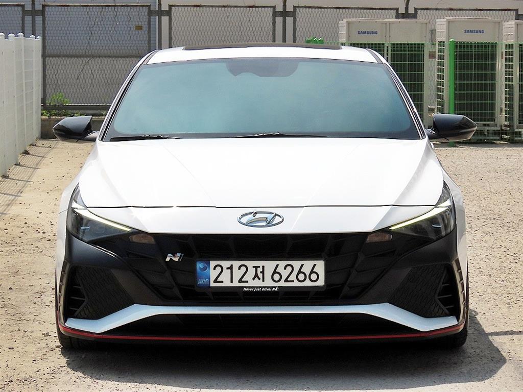 HYUNDAI Avante 2022 Blanco - Importación desde Corea - HF Imports Iquique - Foto 1